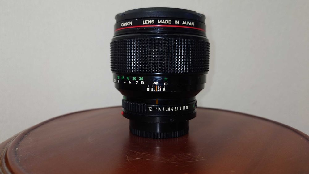 Canon FD 85 1.2 L див. фото.