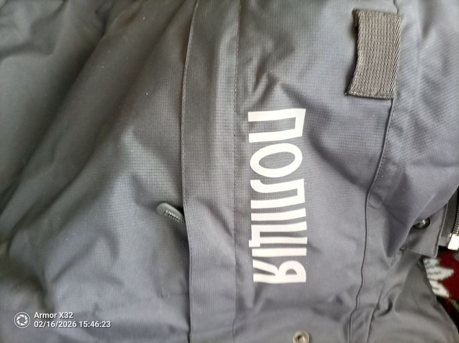 Куртка зимня коротка нова