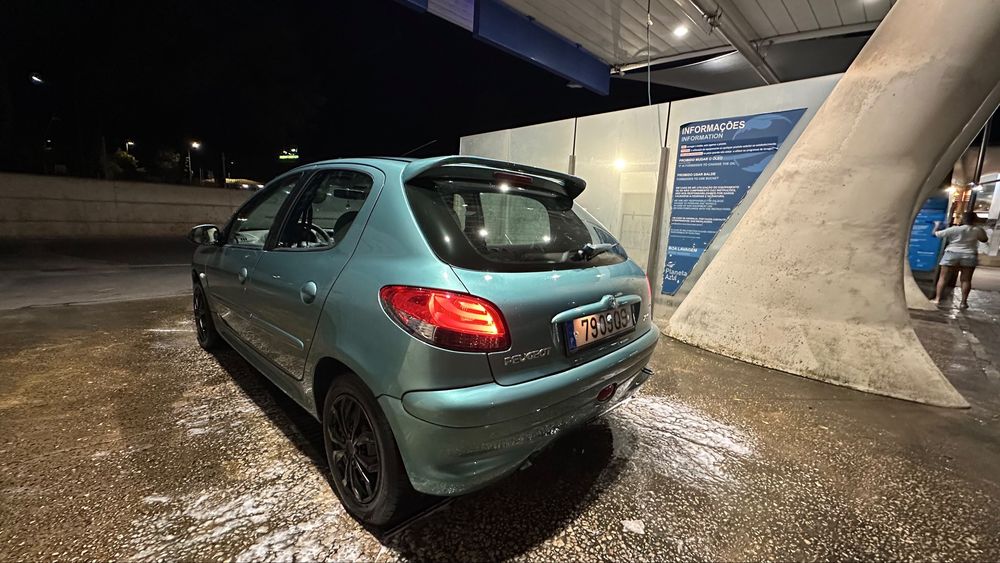 Carro pegeot 206
