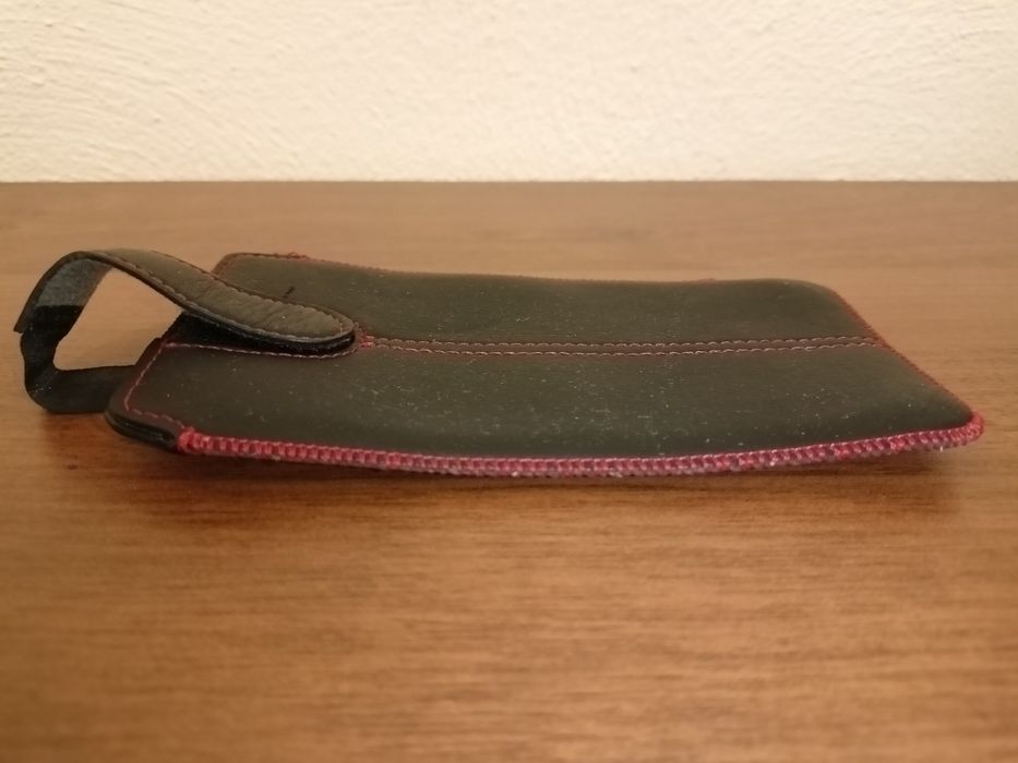 Etui na telefon 15 cm x 8,5 cm