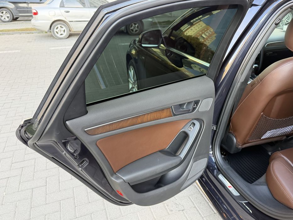 Продам Audi A4 B8