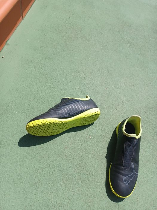 Sapatilhas Puma futsal criança 34.5 ótimo estado