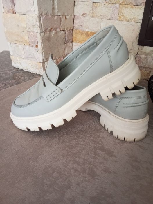 Світло сірі лофери