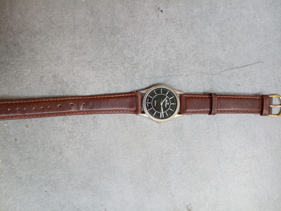 Zegarek firmy chalenger