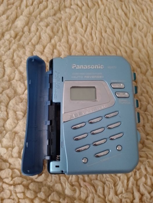 Walkman Panasonic model RQ-E27V