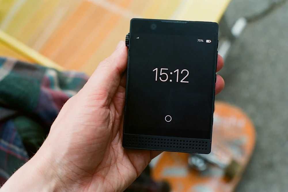 Light Phone III (3) NOWY | Minimalistyczny telefon 5G | Detox cyfrowy