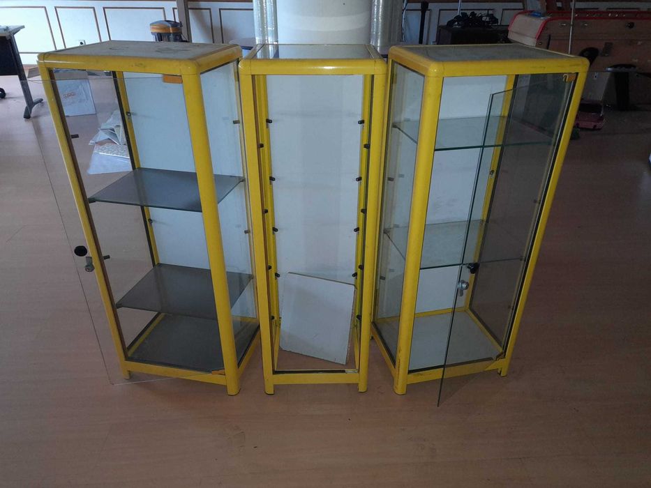 Conjunto de 3 vitrines