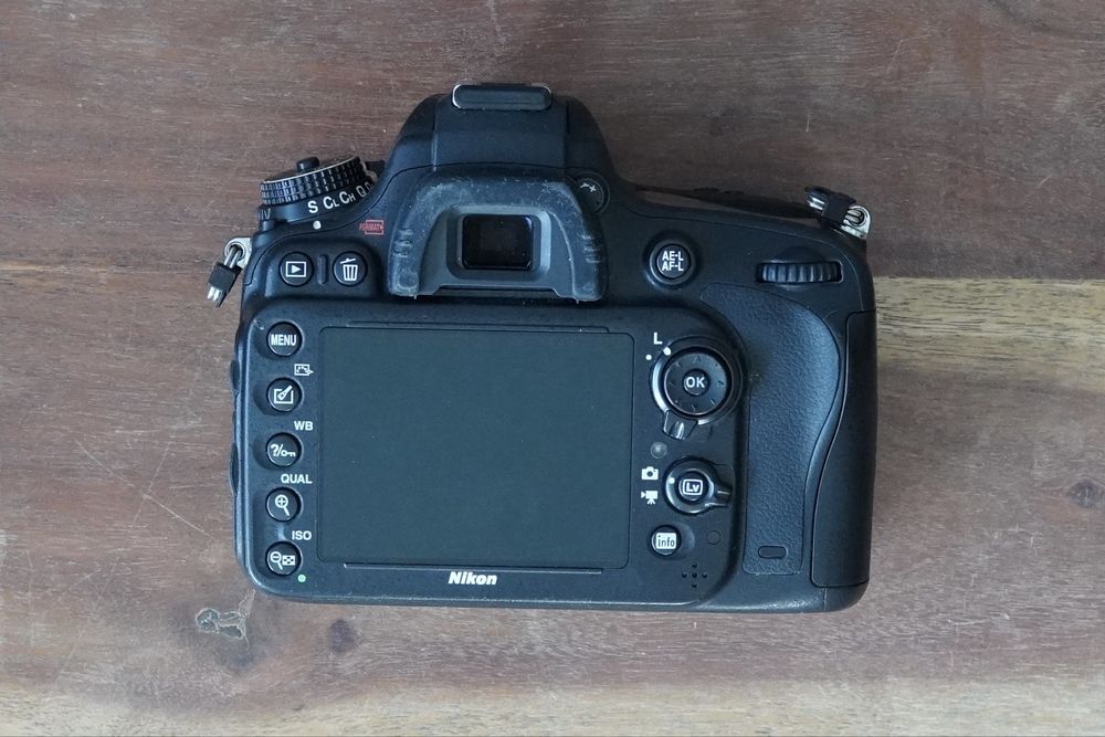 Nikon d610 + lente AF-S 70-300