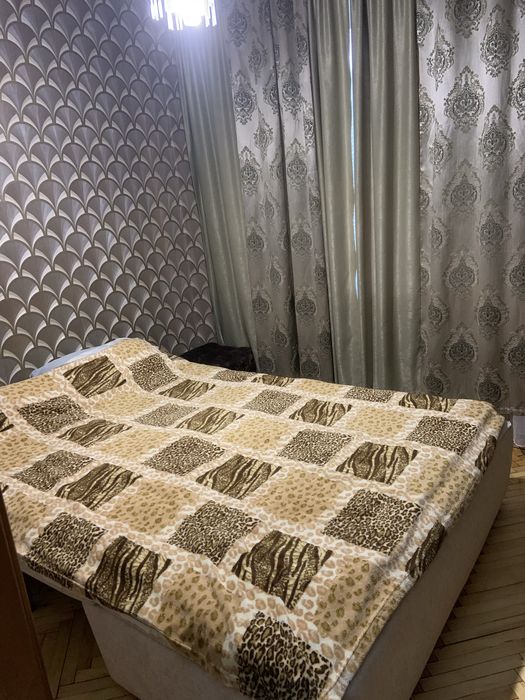 ТРИкімнатна квартира,Док.4 окремих спал місця 3 двох спал чешка2поверх