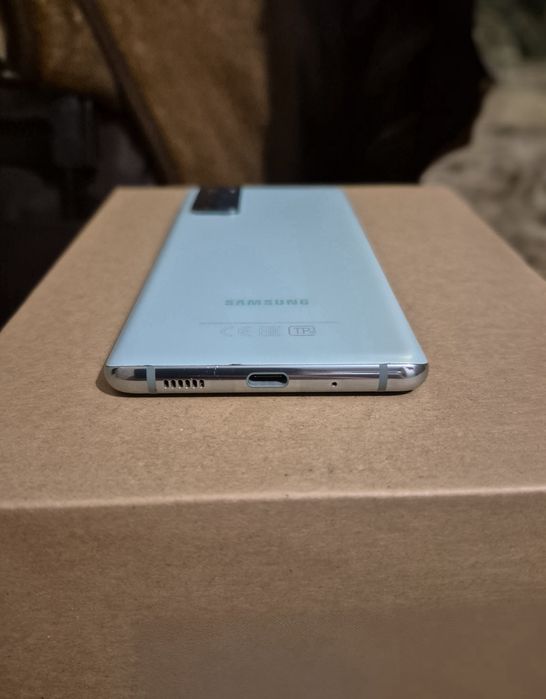 Samsung Galaxy S20 FE 8/256 SM-G780G/DS