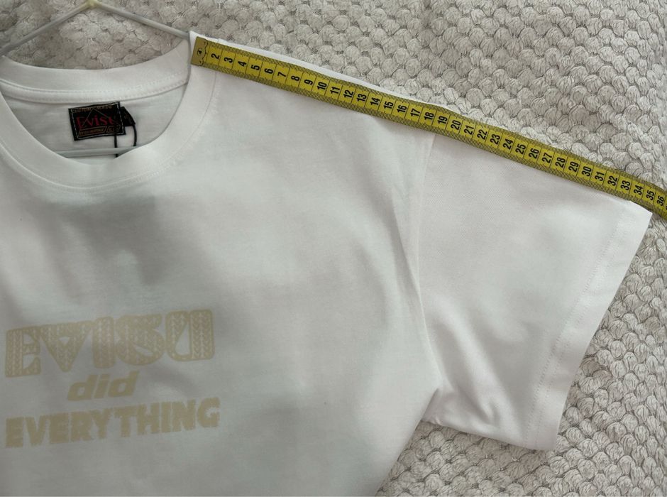 Нова футболка EVISU