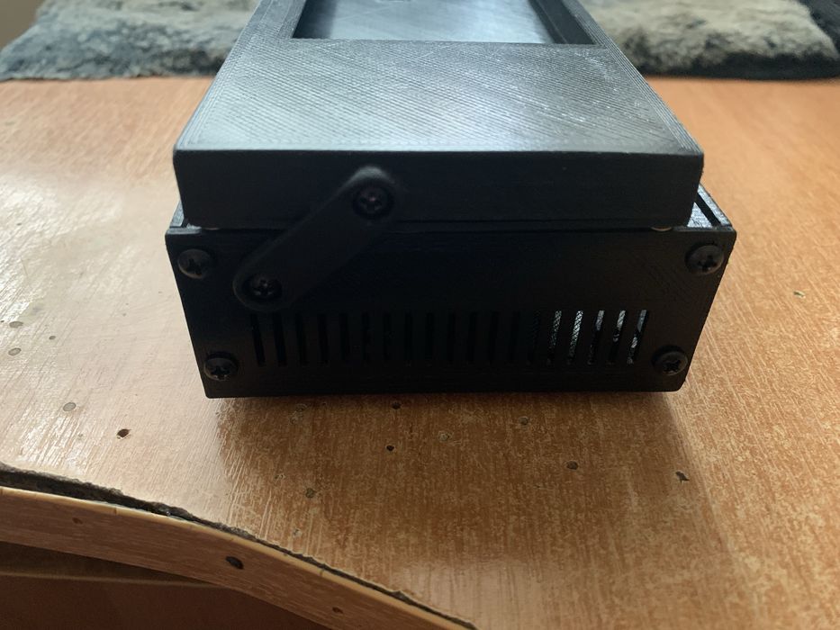 Эксклюзивный корпус для Raspberry Pi4+smsl su1+экран 5’’