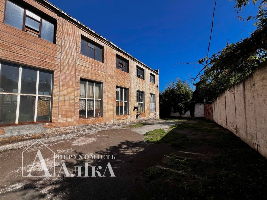 Продам велике виробниче приміщення
