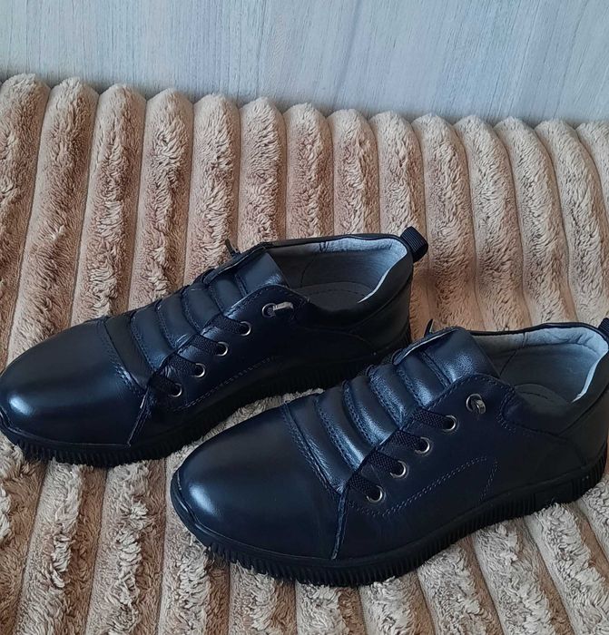 Кросівки дитячі шкіряні фірми Kangfu 35  розмір