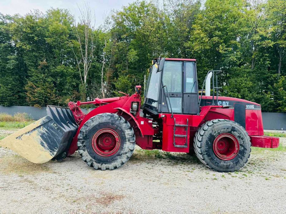 Фронтальний погрузчик CAT 950 Фронтальний навантажувач CAT 950 2000 рік випуску Добрий стан