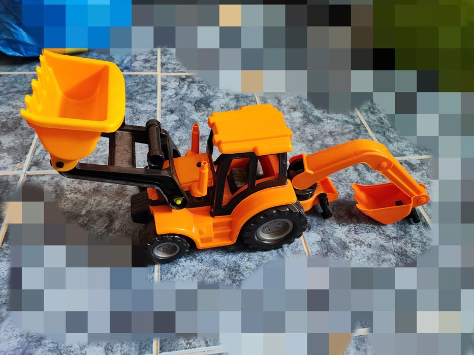 Vende-se tractor em excelente estado