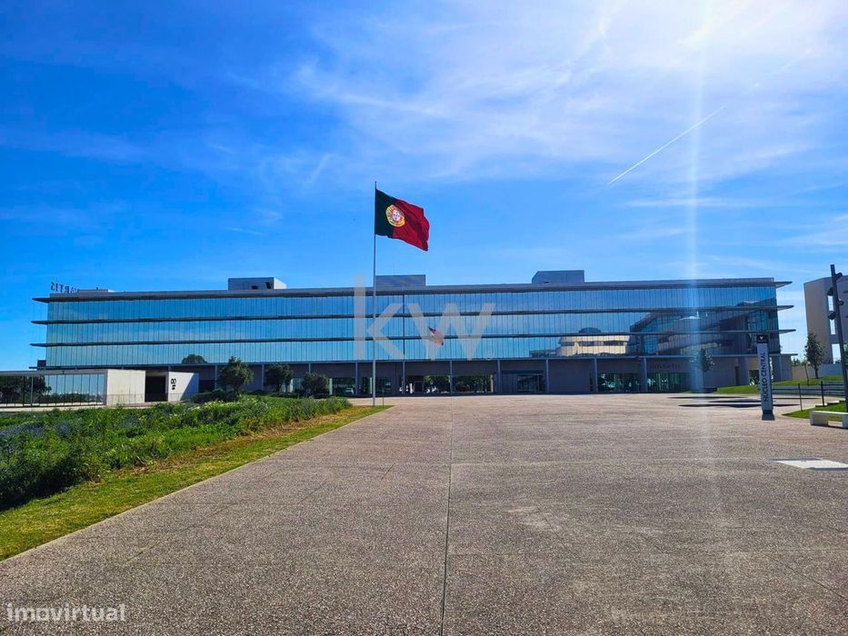 Escritório Excellence com 858 m2 no Edifício Poente | Taguspark