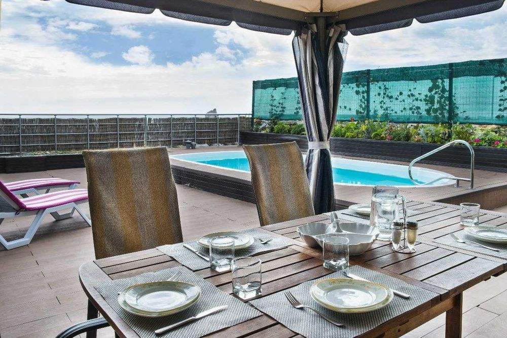 Свободно! Сдам VIP коттедж, бассейн, 1 линия у моря, 2 пляжа.Генератор