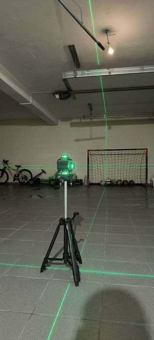 Laser de nível com tripé 16 linhas autonivelante - *NOVO*