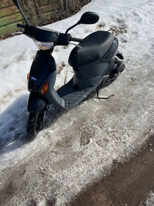 Продам скутер Suzuki let's 4
