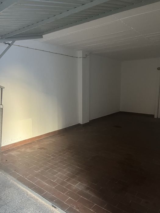 Arrendo box garagem  35 metros   quadrados