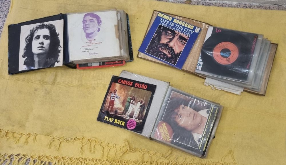 3 Albuns de Discos Vinis Antigos