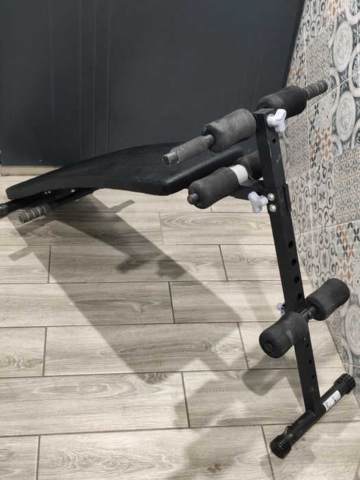 Ławeczka do brzuszków