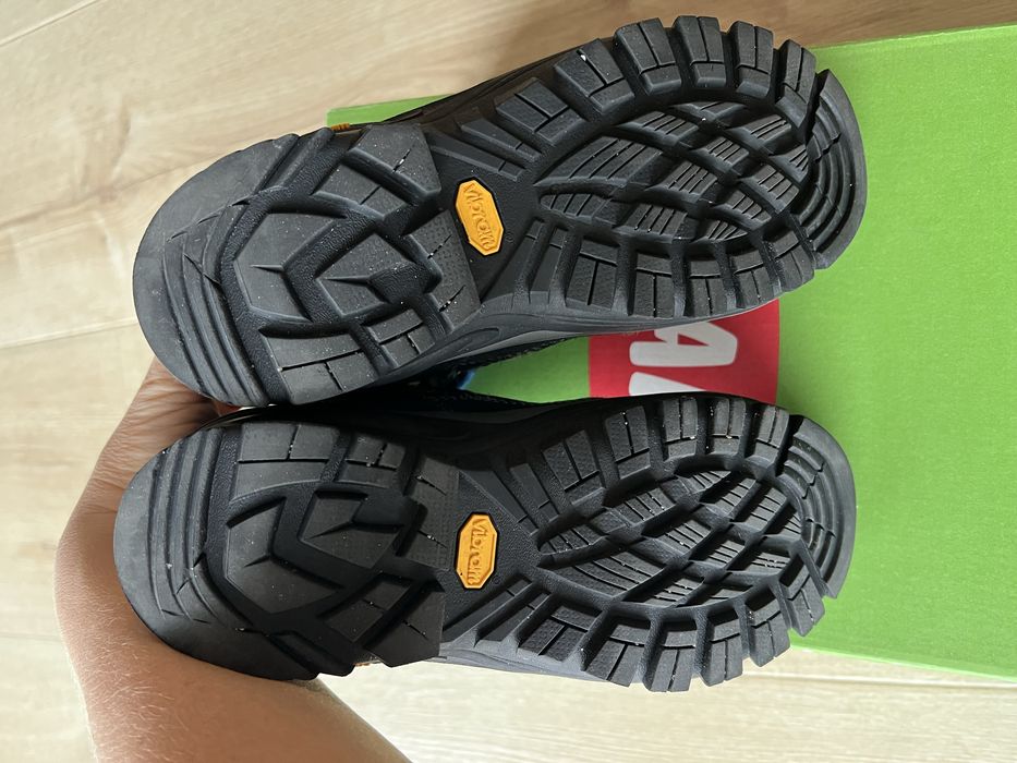 Buty trekkingowe Olang skórzane rozm. 33 (22cm)