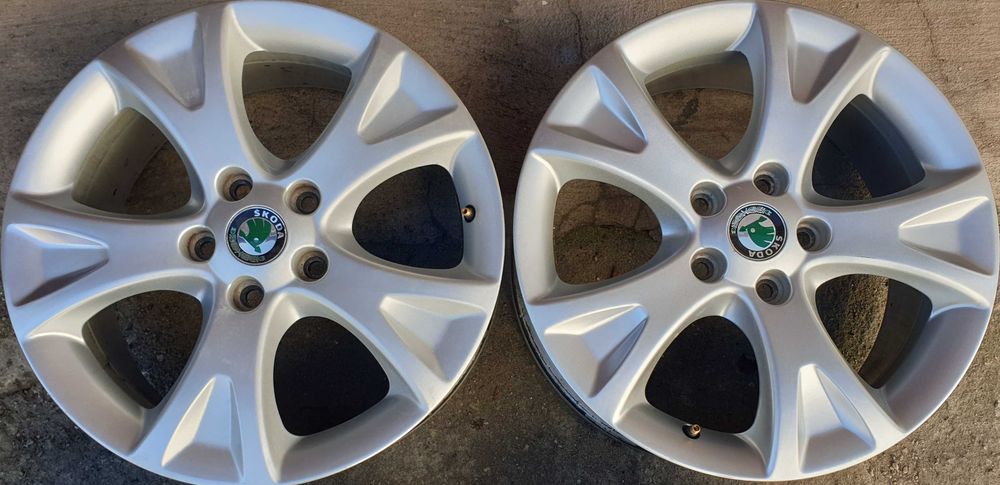 Alufelgi Skoda 17 5x112 7J ET 54 Felgi Octavia Superb Seat VW