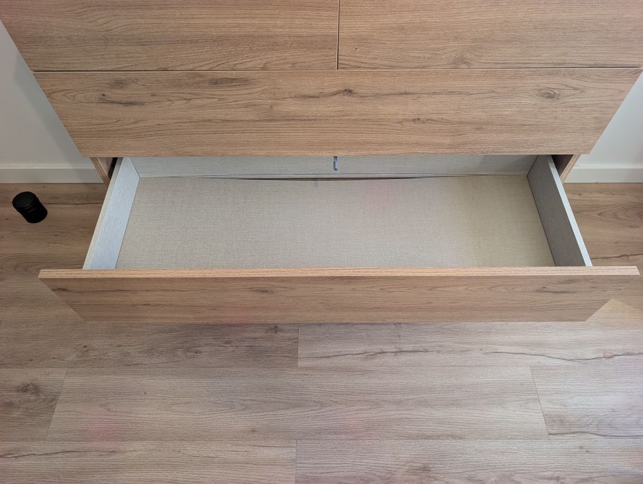 Cómoda natural com 5 gavetas – já montada – 140€ (negociável)