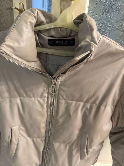 Продам куртку dilvin