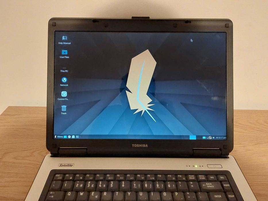 Portátil Toshiba L40-18L