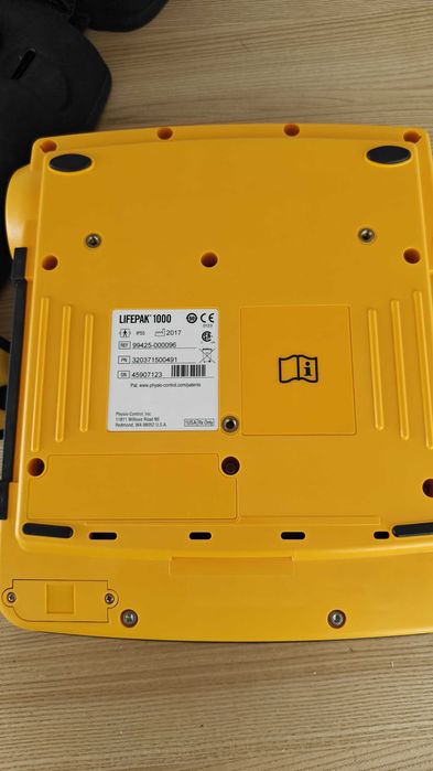 Defibrylator LIFEPAK 1000 – sprawny – cena 2500 zł