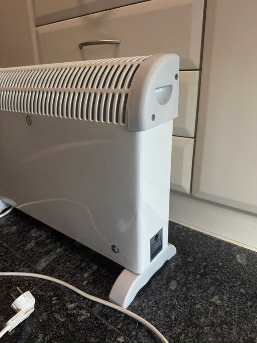 Aquecedor elétrico, 750/1250/2000 Watts