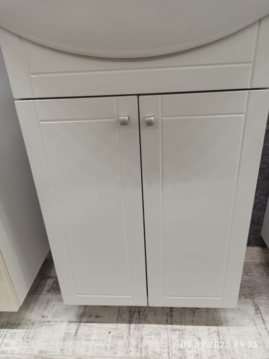 Продам тумбу 60 см