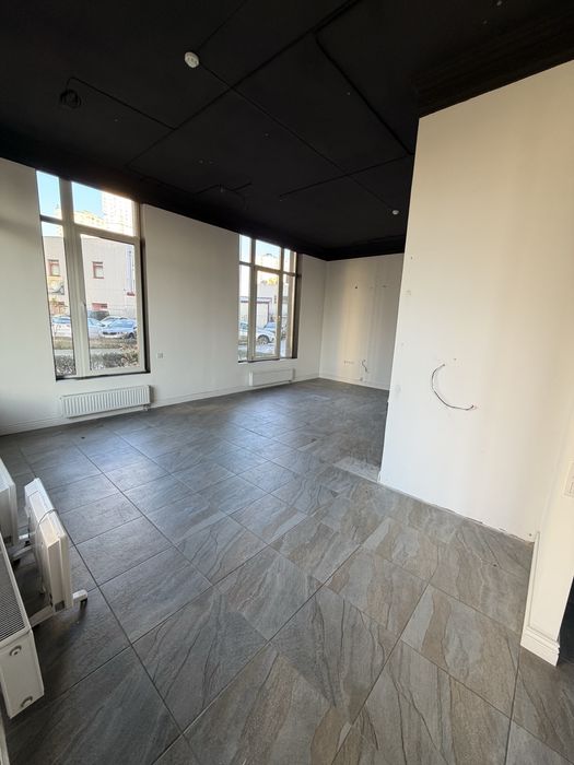 Комерційне приміщення зі світлом! ЖК Севен завжди є світло!