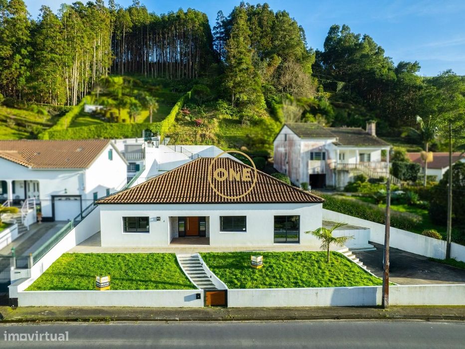 Moradia Térrea T3 com Piscina – Furnas, São Miguel