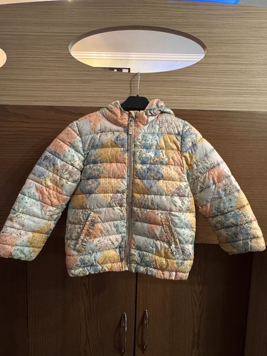 Продам весняну курточку фірми Next