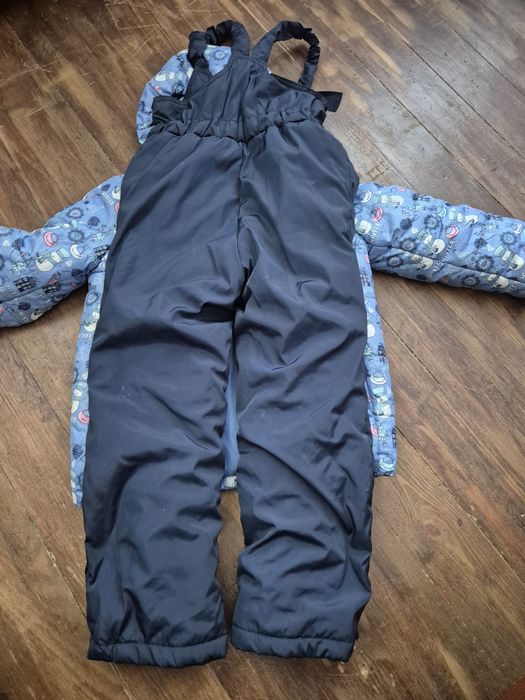 Зимовий комбінезон