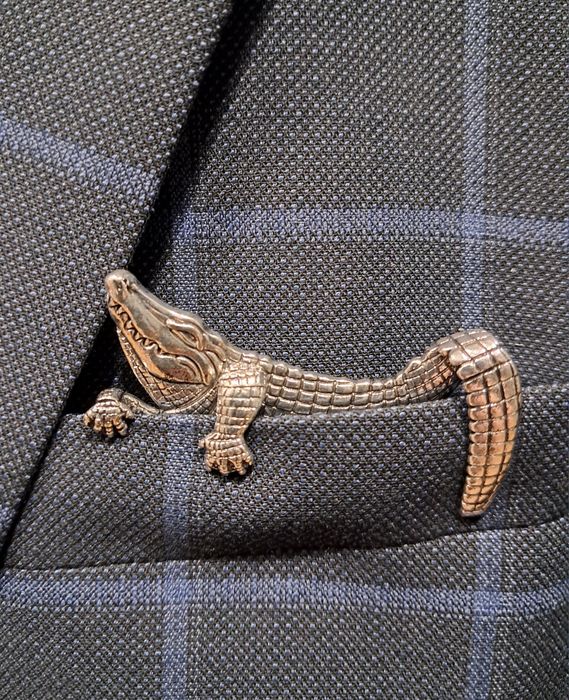 Krokodyl ozdoba do kieszonki marynarki pin przypinka broszka
