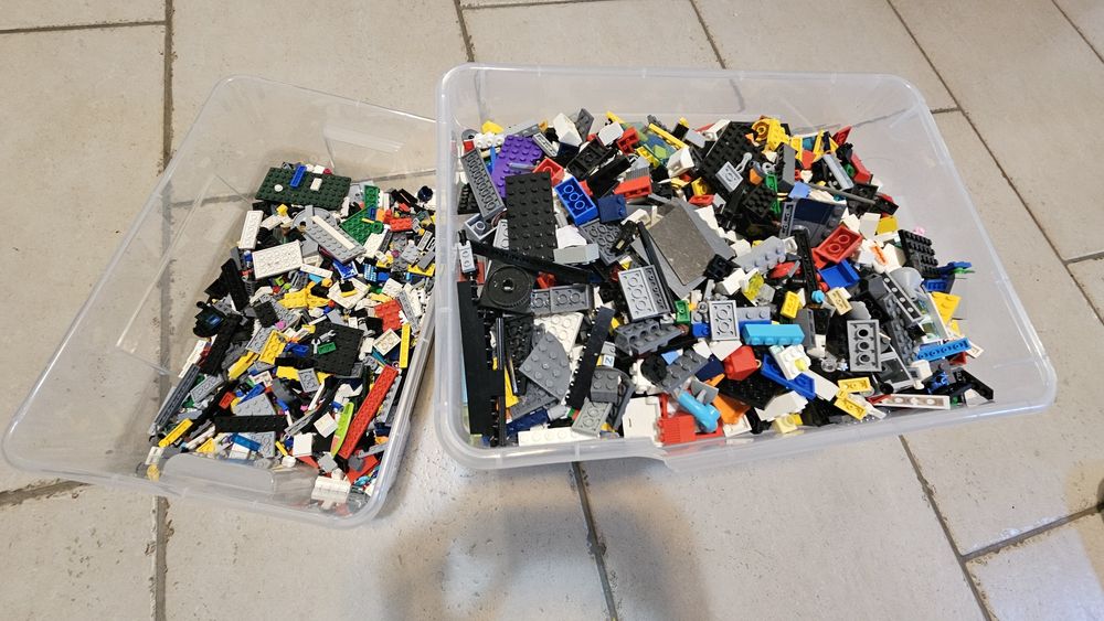 Oryginalne klocki Lego mix ( dużo kół od samochodu)