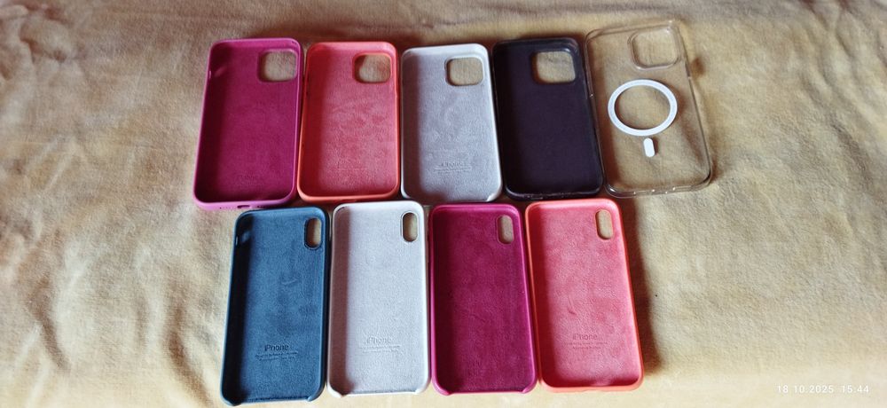 Чехлы для телефонов.