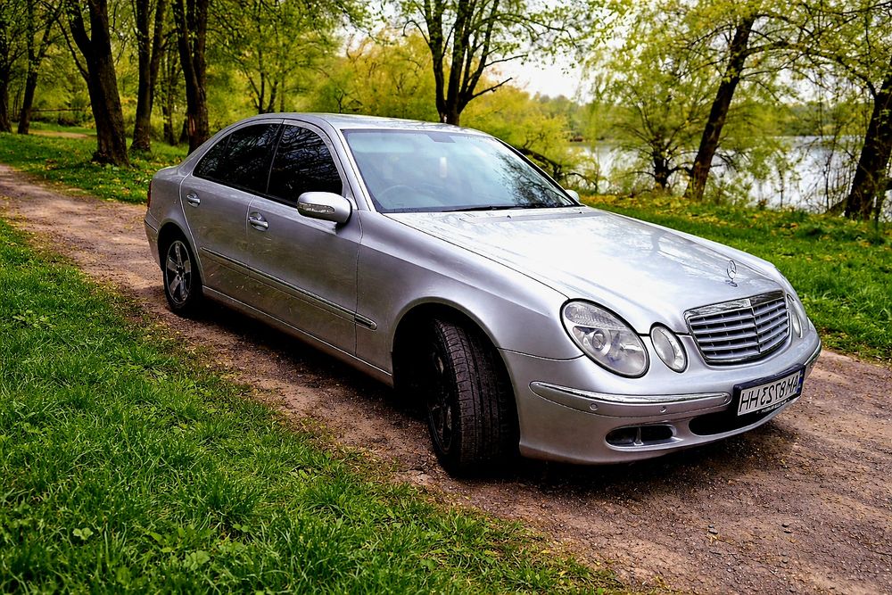 Mercedes e200 w211