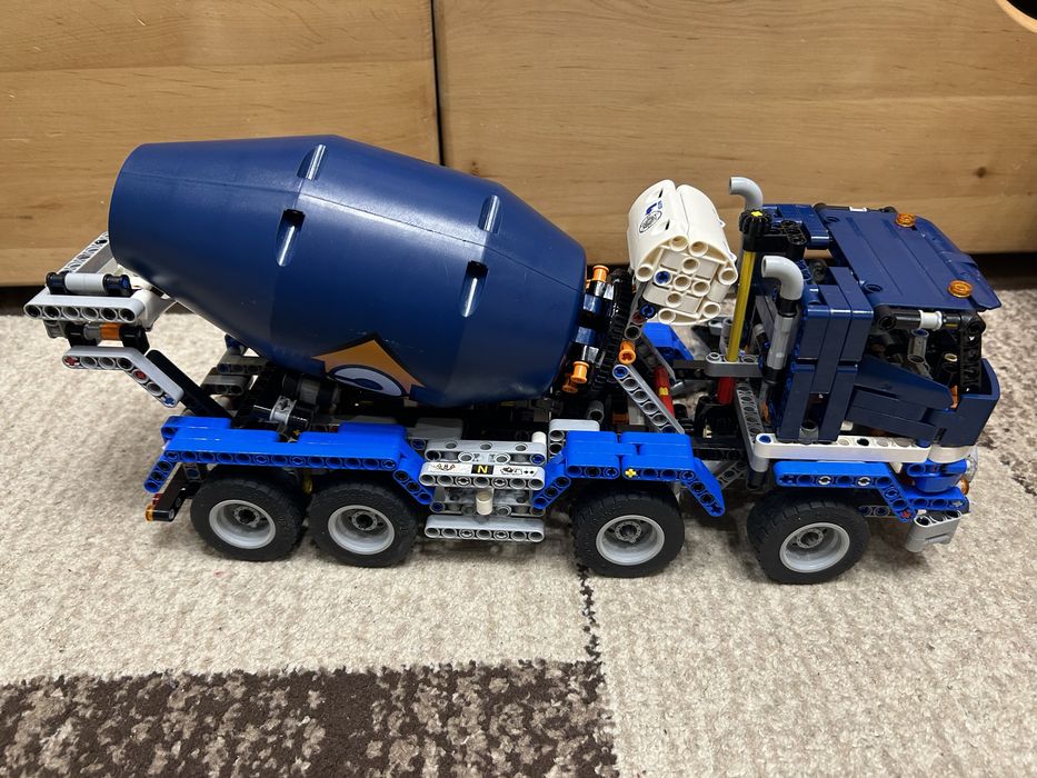 Lego Technic бетономешалка 42112