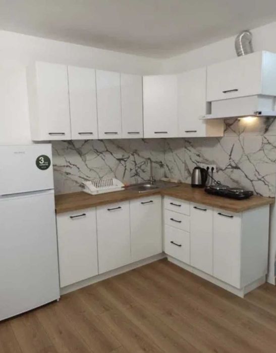 Фабричні кухні 8287м/п Фасад МДФ фарба сірий білий Безкоштовний проєкт