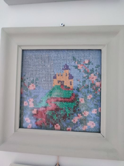 Obrazki ręcznie haftowane