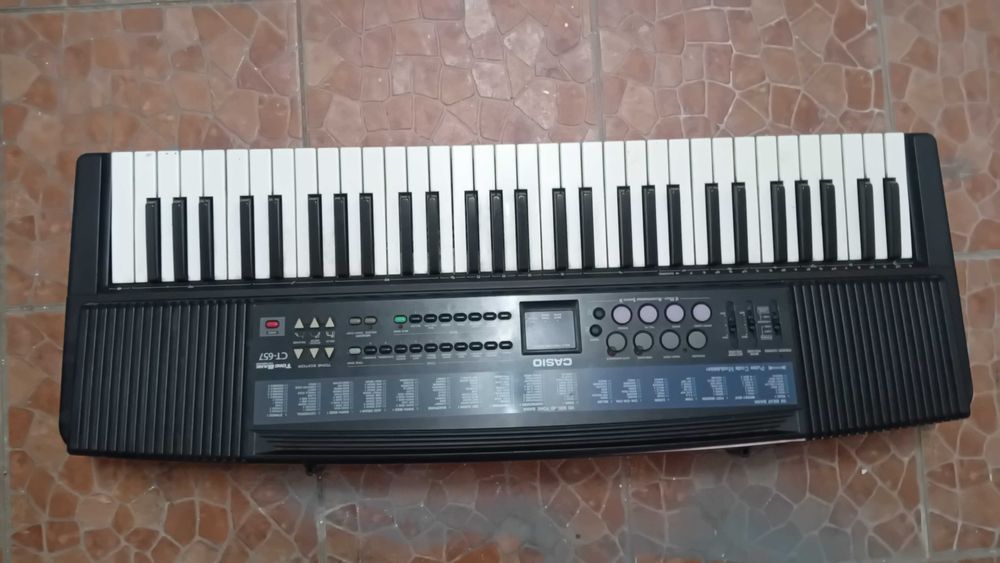 casio tone bank keyboard ct 657 (TECLADO) + cabo