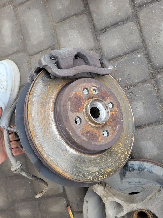 Tarcza piazda zacisk mini cooper 07r 1.6 benzyna