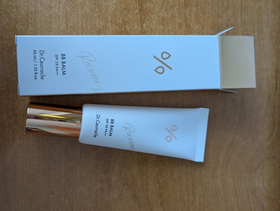 Стійкий ББ крем-бальзам з матовим фінішем Dr.Ceuracle Recovery BB Balm