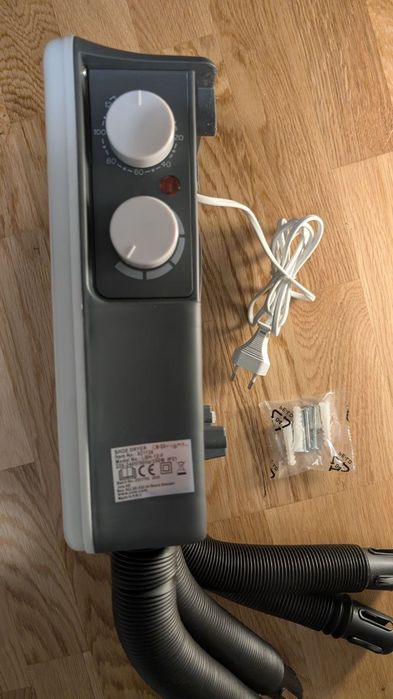 Сушка для мото ботів 
Настінне кріплення в комплект